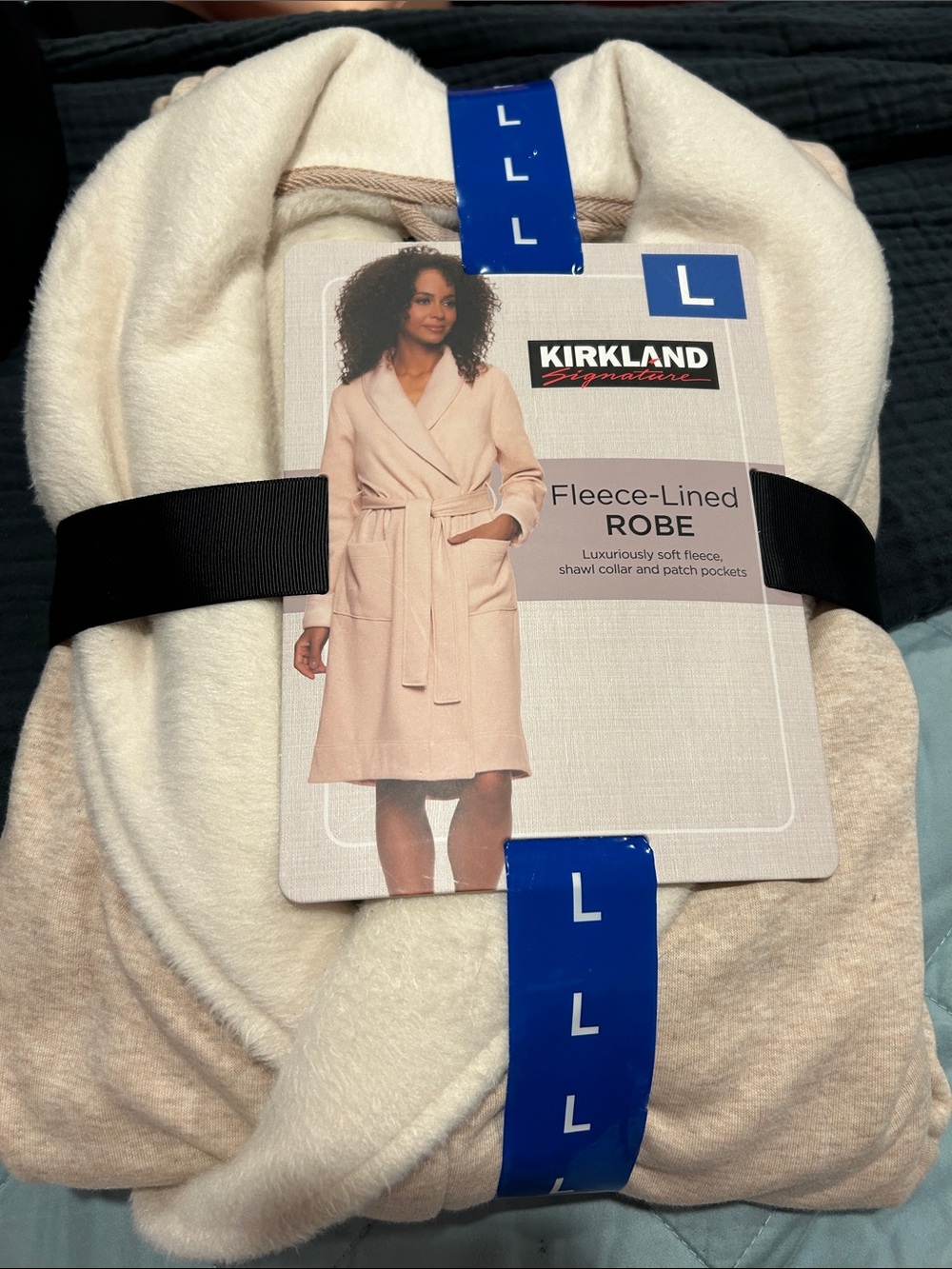 Kirkland Signature Fleece-Lined Robe in Cream